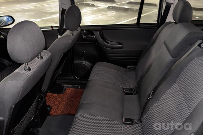 Opel Zafira A [restyling] Minivan 5-doors