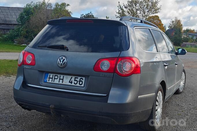 Volkswagen Passat B6 wagon 5-doors