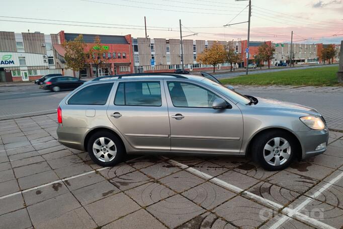 Skoda Octavia 2 generation [restyling] Combi wagon 5-doors
