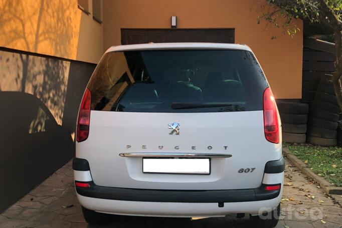 Peugeot 807 1 generation Minivan