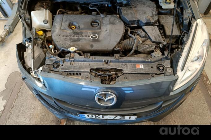Mazda 5 CW Minivan