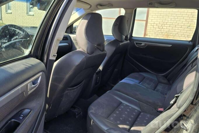 Volvo V70 2 generation [restyling] wagon 5-doors