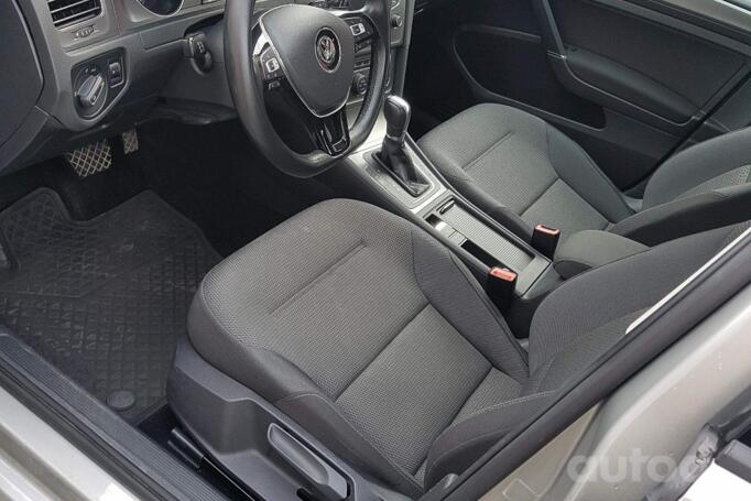 Volkswagen Golf 7 generation Hatchback 5-doors