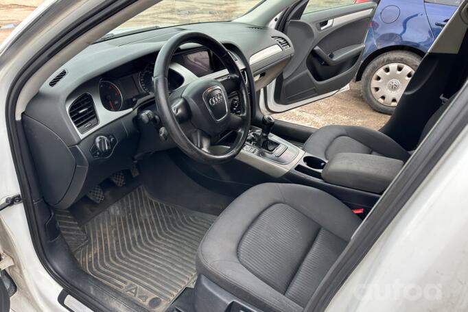 Audi A4 B8/8K Sedan 4-doors