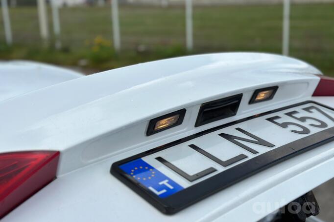 Audi A4 B8/8K Sedan 4-doors