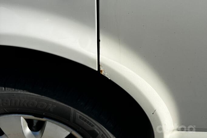 Volkswagen Transporter T5 Minivan 4-doors