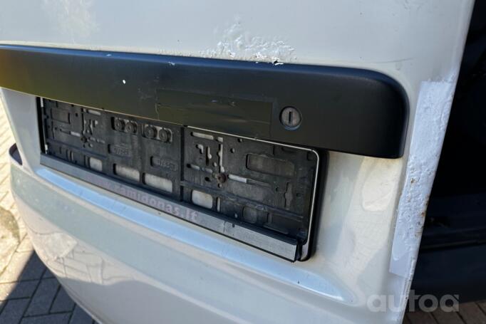 Volkswagen Transporter T5 Minivan 4-doors