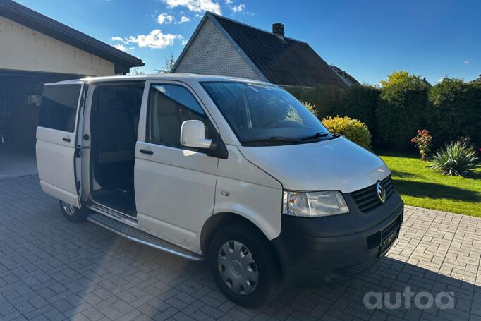 Volkswagen Transporter T5 Minivan 4-doors