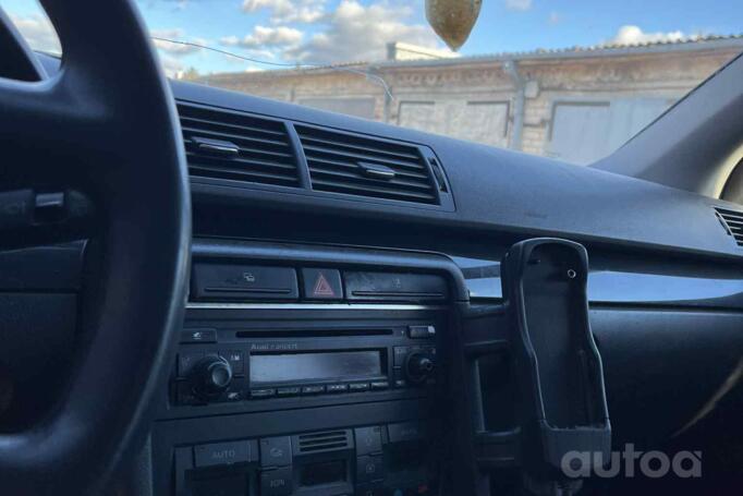 Audi A4 B6 Avant wagon 5-doors