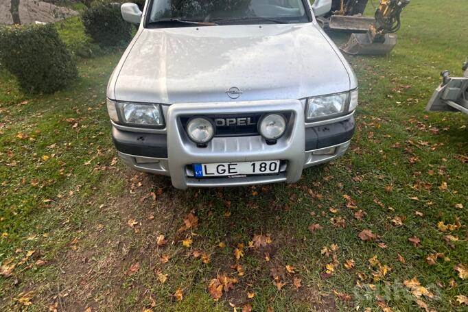 Opel Frontera B SUV 5-doors