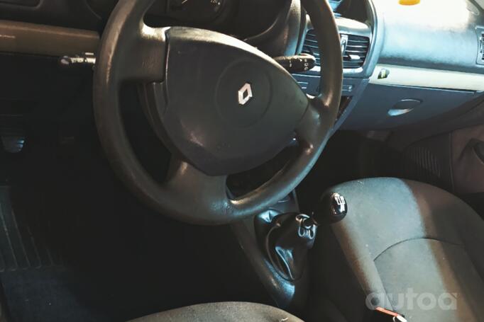 Renault Clio 2 generation Hatchback 5-doors