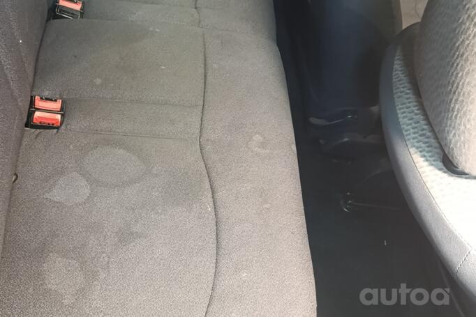 Renault Clio 2 generation Hatchback 5-doors