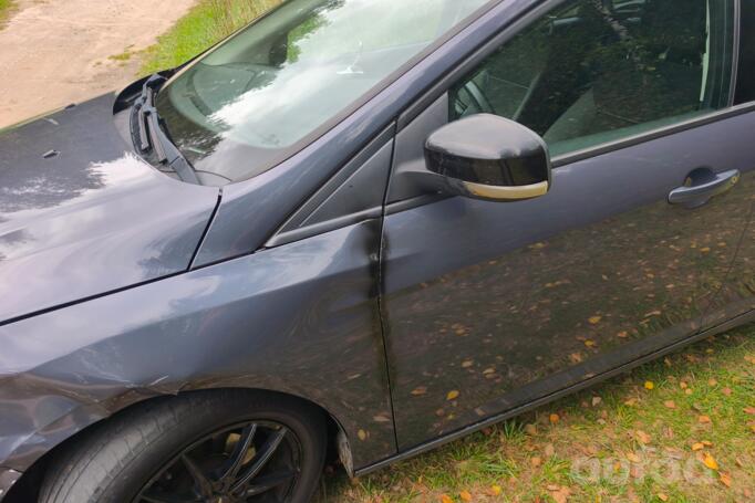 Ford Focus 3 generation Hatchback 5-doors