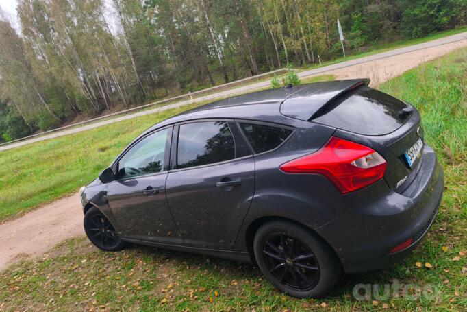 Ford Focus 3 generation Hatchback 5-doors