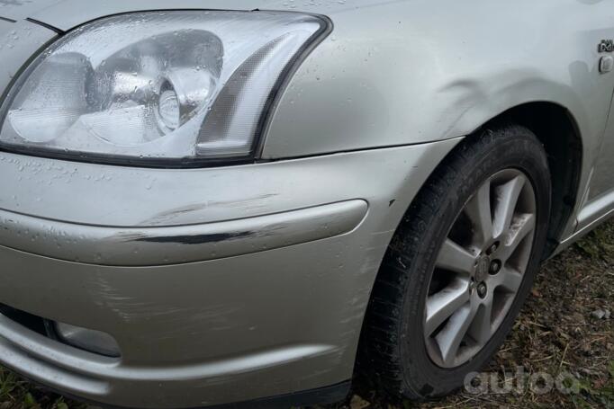 Toyota Avensis 2 generation wagon