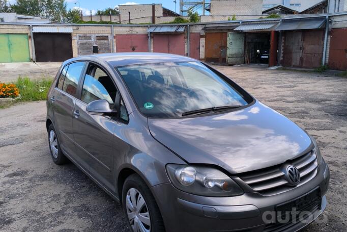 Volkswagen Golf Plus 1 generation