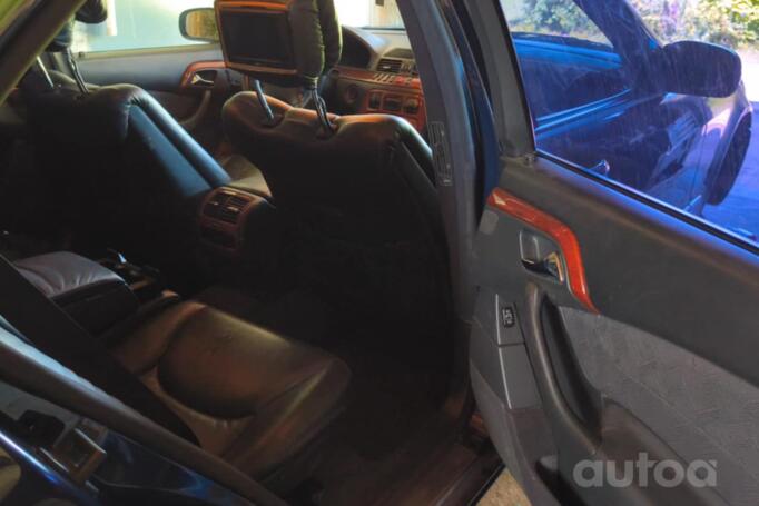 Mercedes-Benz S-Class W220 Sedan