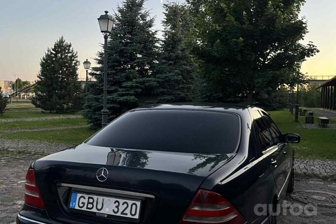 Mercedes-Benz S-Class W220 Sedan