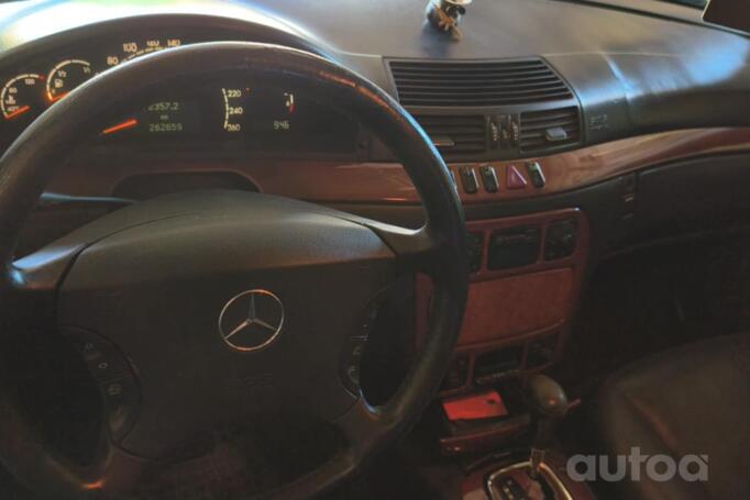Mercedes-Benz S-Class W220 Sedan