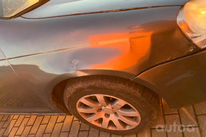 Volkswagen Jetta 5 generation Sedan 4-doors