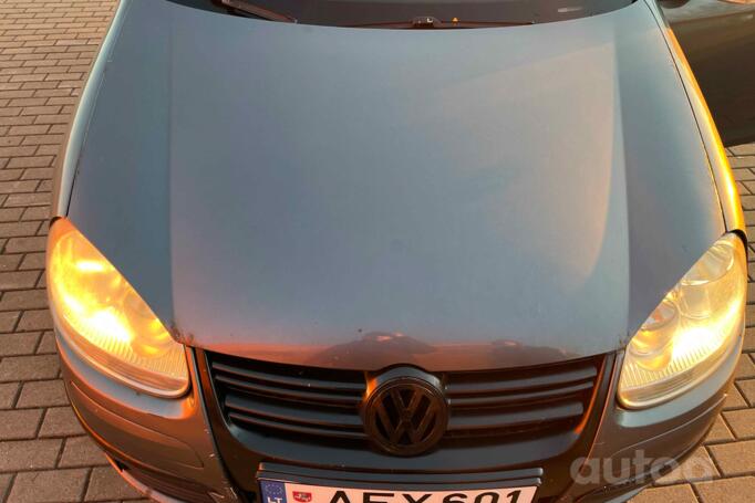 Volkswagen Jetta 5 generation Sedan 4-doors