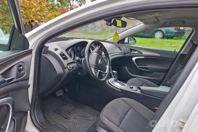 Opel Insignia A Sports Tourer wagon 5-doors