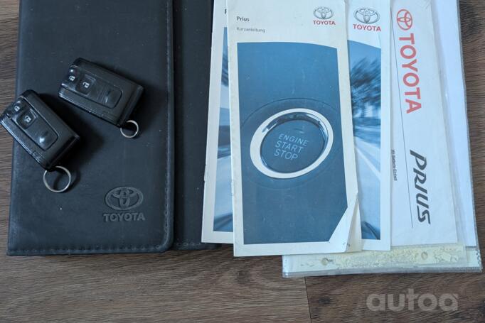 Toyota Prius 2 generation Hatchback