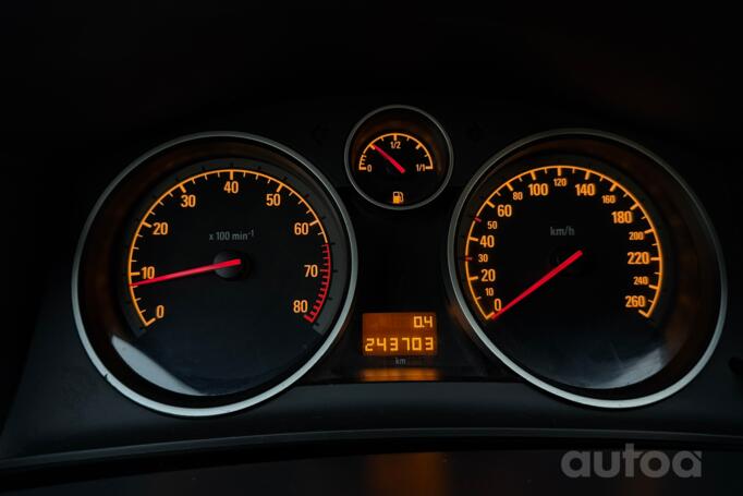 Opel Astra H [restyling]