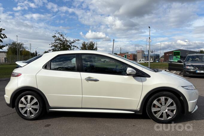 Honda Civic 8 generation [2th restyling] Hatchback 5-doors