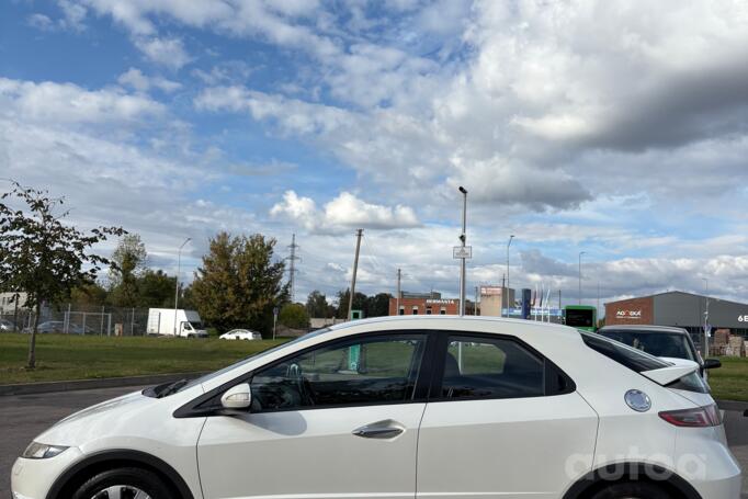 Honda Civic 8 generation [2th restyling] Hatchback 5-doors