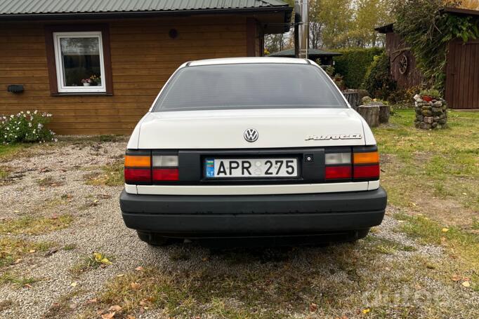 Volkswagen Passat B5 Sedan 4-doors