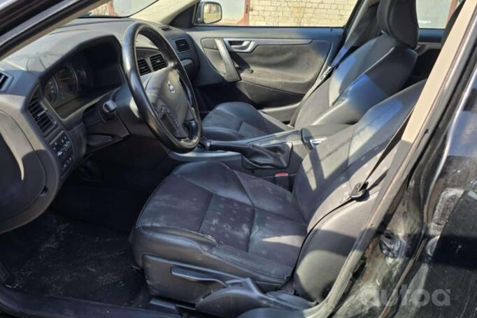 Volvo V70 2 generation [restyling] R wagon 5-doors