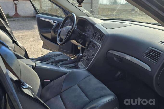 Volvo V70 2 generation [restyling] R wagon 5-doors