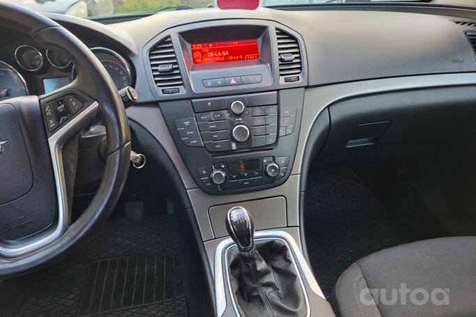 Opel Insignia A Sports Tourer OPC wagon 5-doors