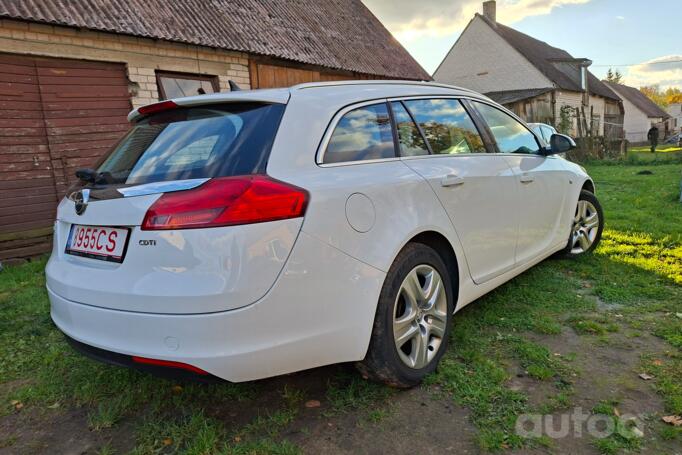 Opel Insignia A Sports Tourer OPC wagon 5-doors