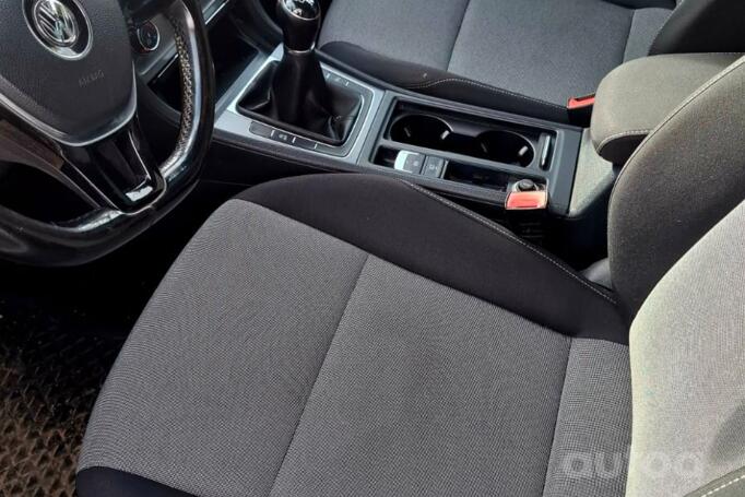 Volkswagen Golf 7 generation Variant wagon 5-doors