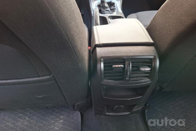 Opel Insignia A Sports Tourer OPC wagon 5-doors