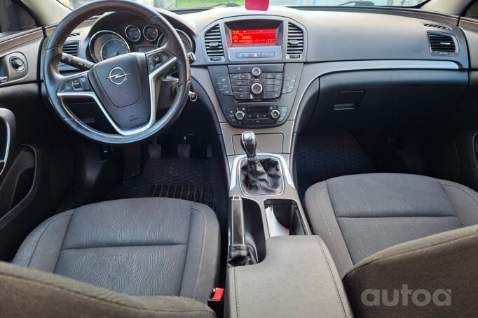 Opel Insignia A Sports Tourer OPC wagon 5-doors