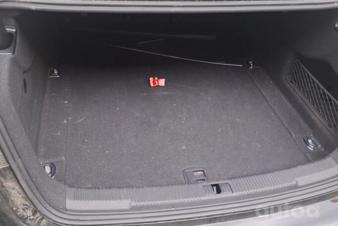 Audi A6 4G/C7 [restyling] Sedan