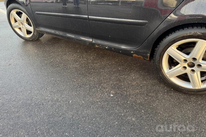 Volkswagen Golf 5 generation Hatchback 5-doors