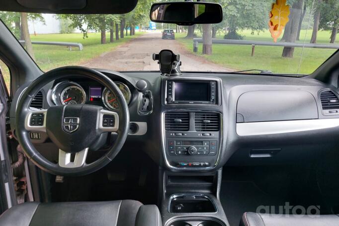 Dodge Grand Caravan