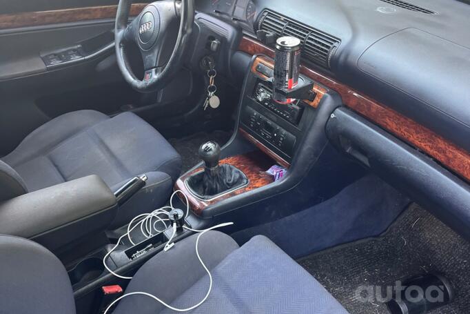 Audi A4 B5 [restyling] Avant wagon 5-doors