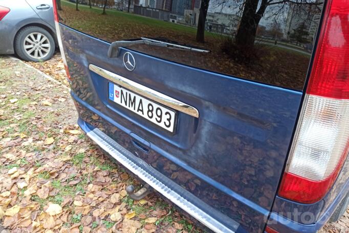 Mercedes-Benz Viano W639 Minivan