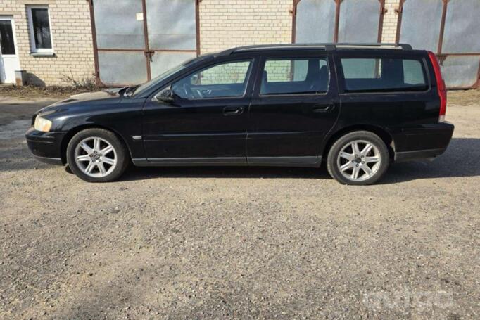 Volvo V70 2 generation [restyling] R wagon 5-doors