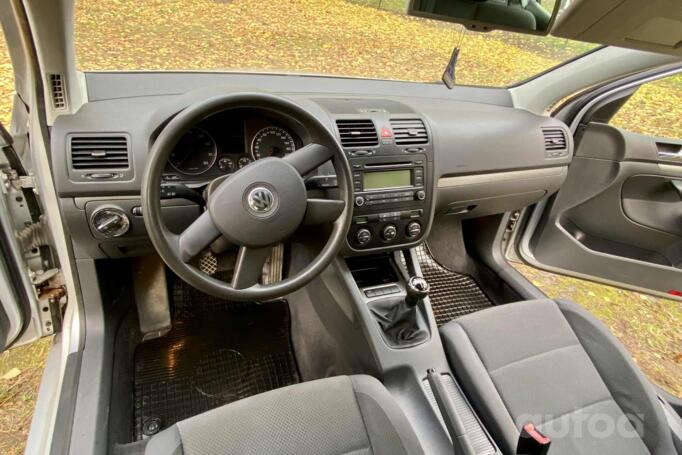 Volkswagen Golf 5 generation Hatchback 5-doors