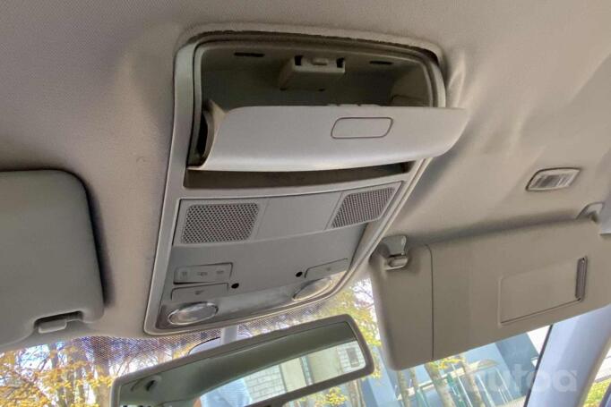 Volkswagen Golf 5 generation Hatchback 5-doors