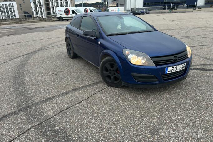 Opel Astra H Hatchback