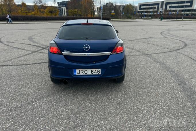 Opel Astra H Hatchback