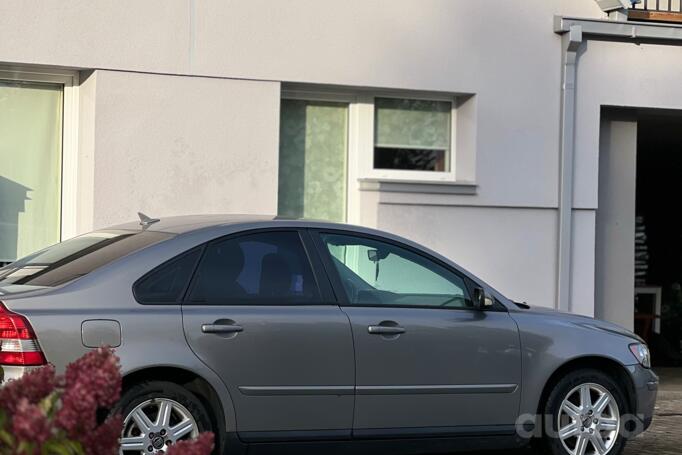 Volvo S40 2 generation Sedan
