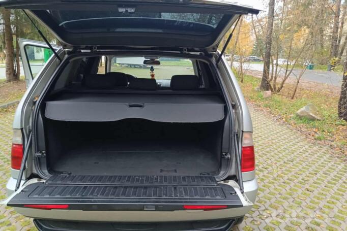 BMW X5 E53 Crossover